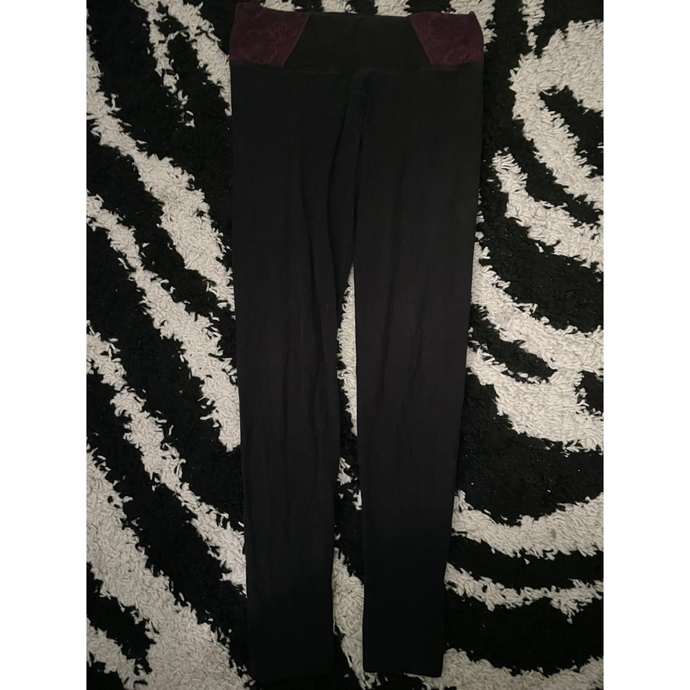 Victoria’s Secret Black Leggings 🖤